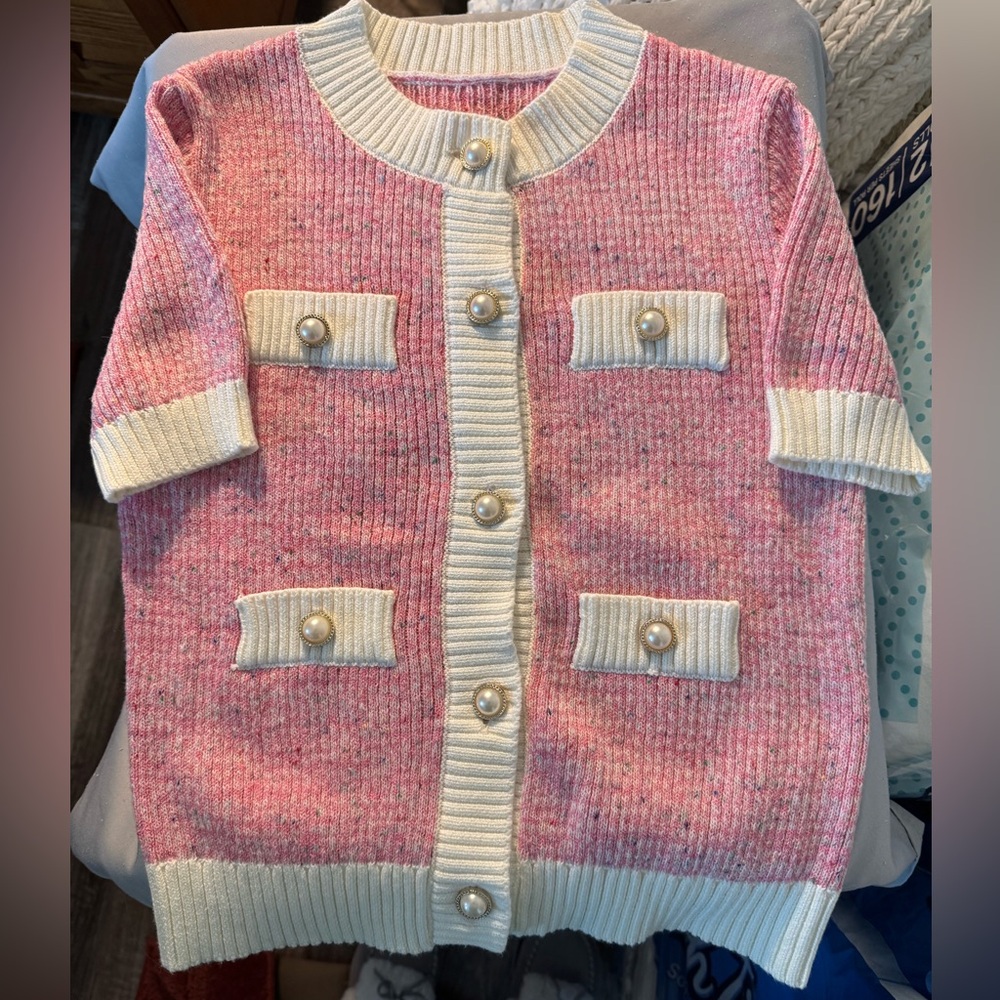 Women's Sweater - Picture 15 of 16